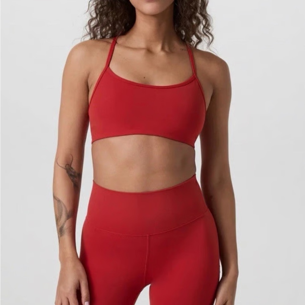 Vuori All the Feels Sports Bra - XS Scarlet